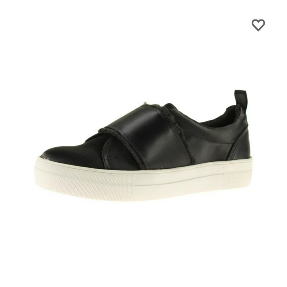 STEVE MADDEN Slip-on Sneaker